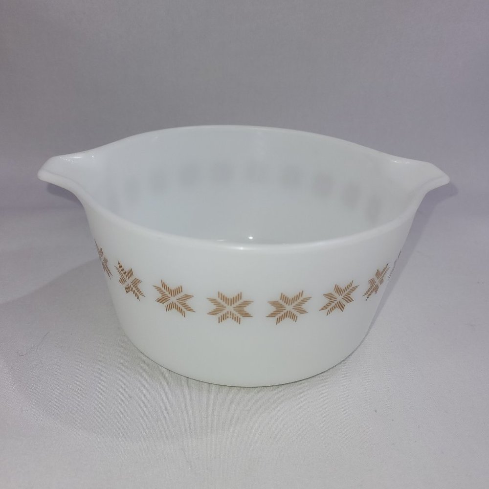 Pyrex Town & Country 1 Quart Casserole Dish 1963-1967